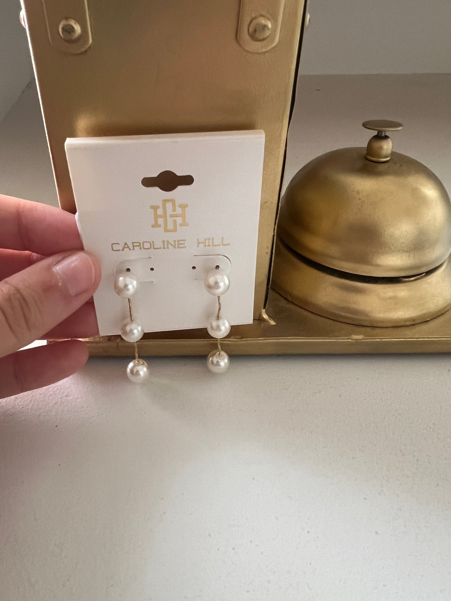 Benedict Pearl Drop Earring