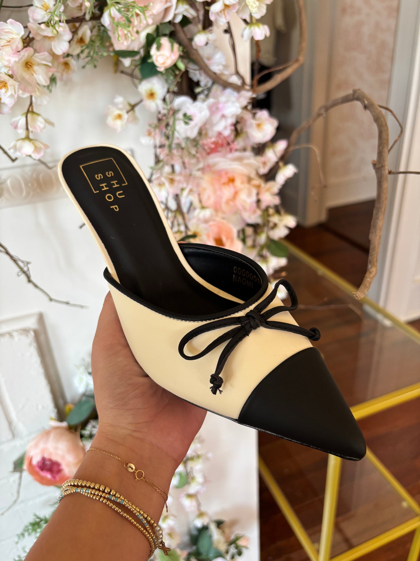 Naomi Heels