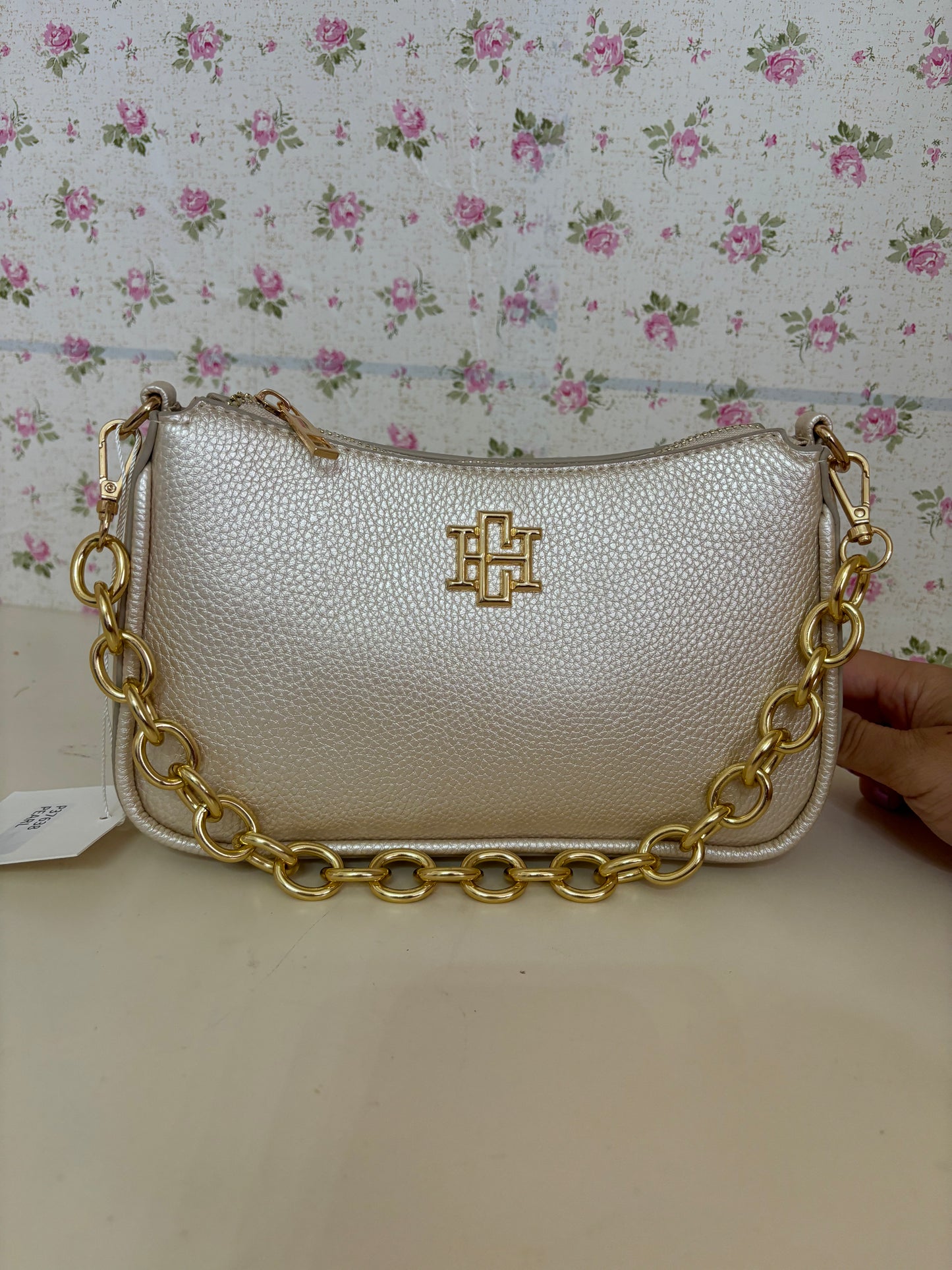 Joan Purse