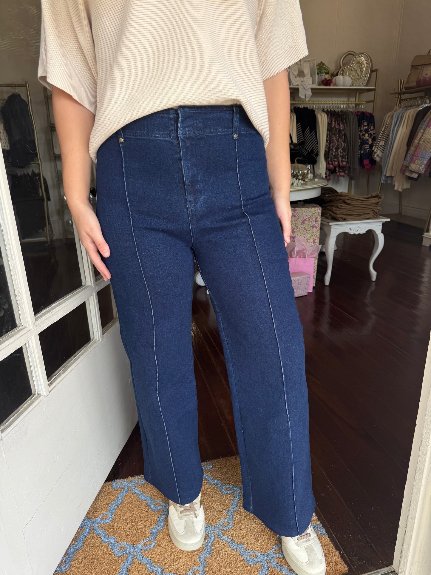 Line Dark Denim Jeans