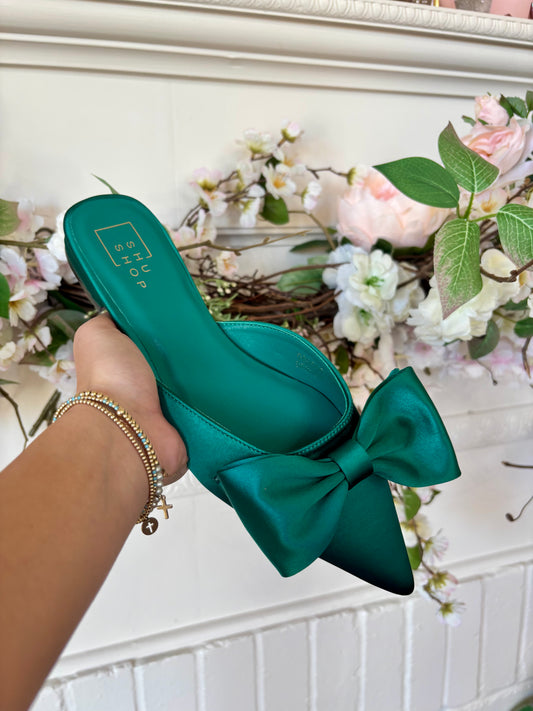 Dorothy Green Bow Flat