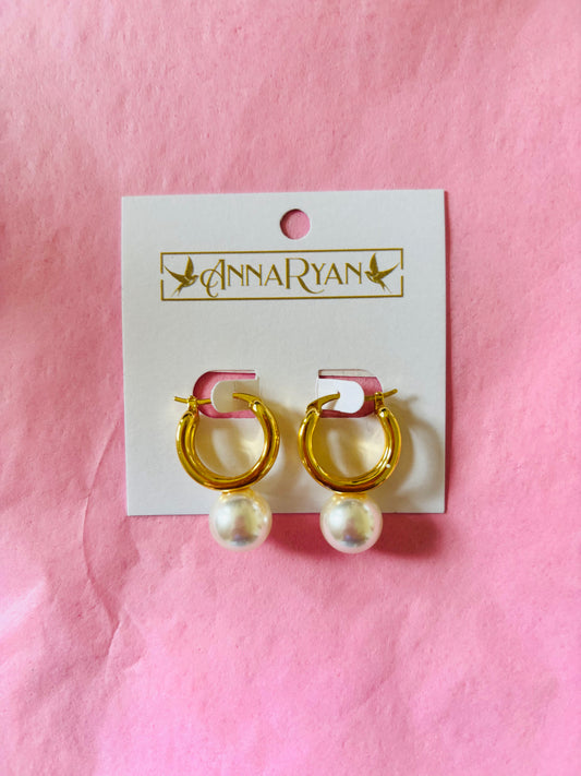 Taylor Pearl Earrings