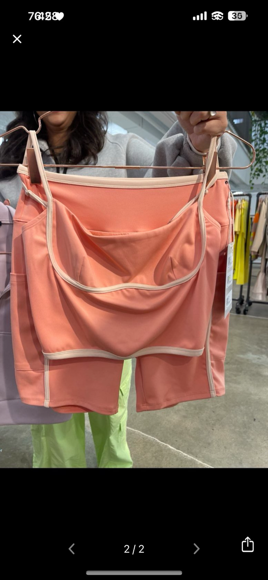 Peachy athletic set