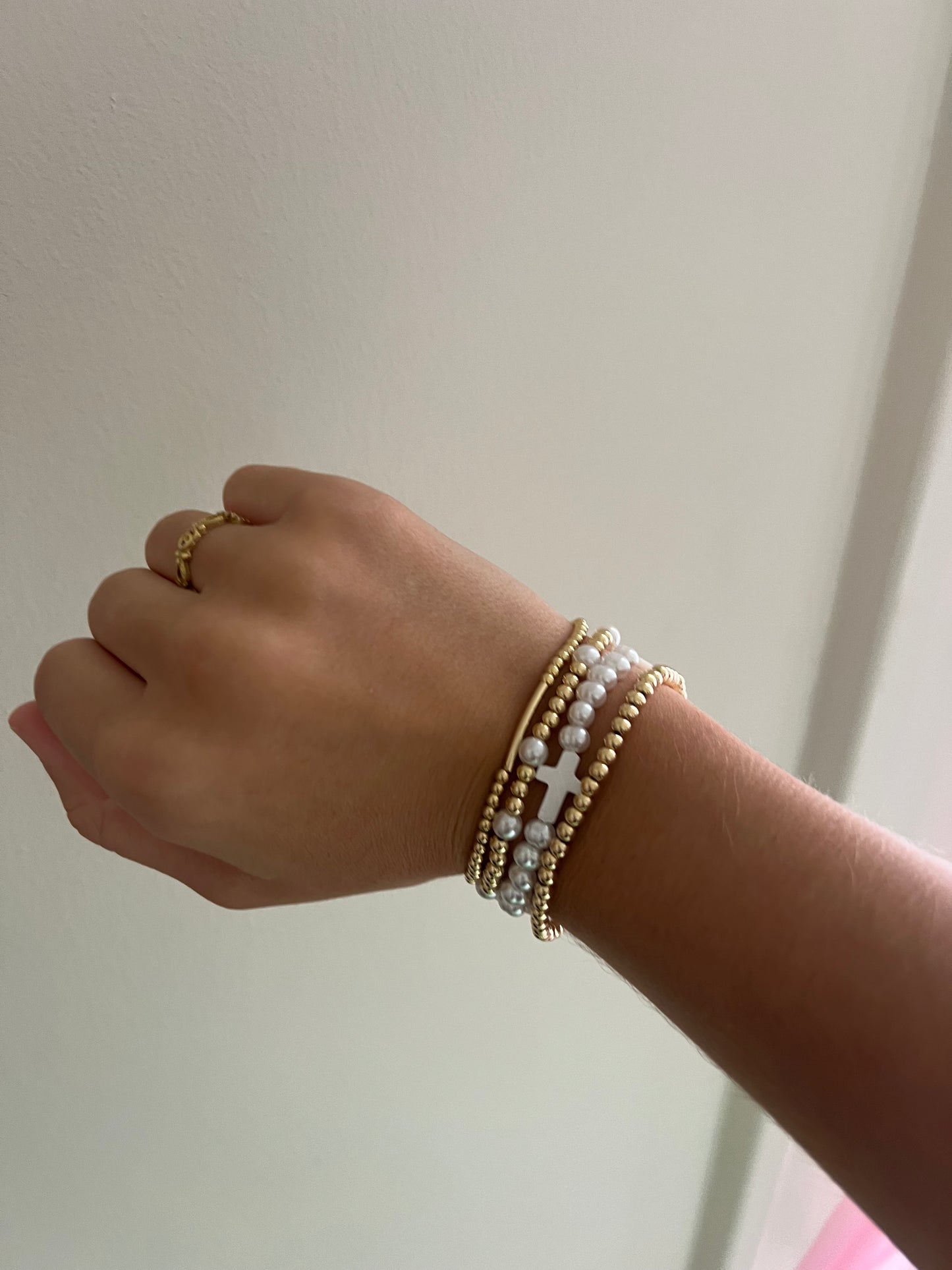 Thewlis Cross Bracelet Set