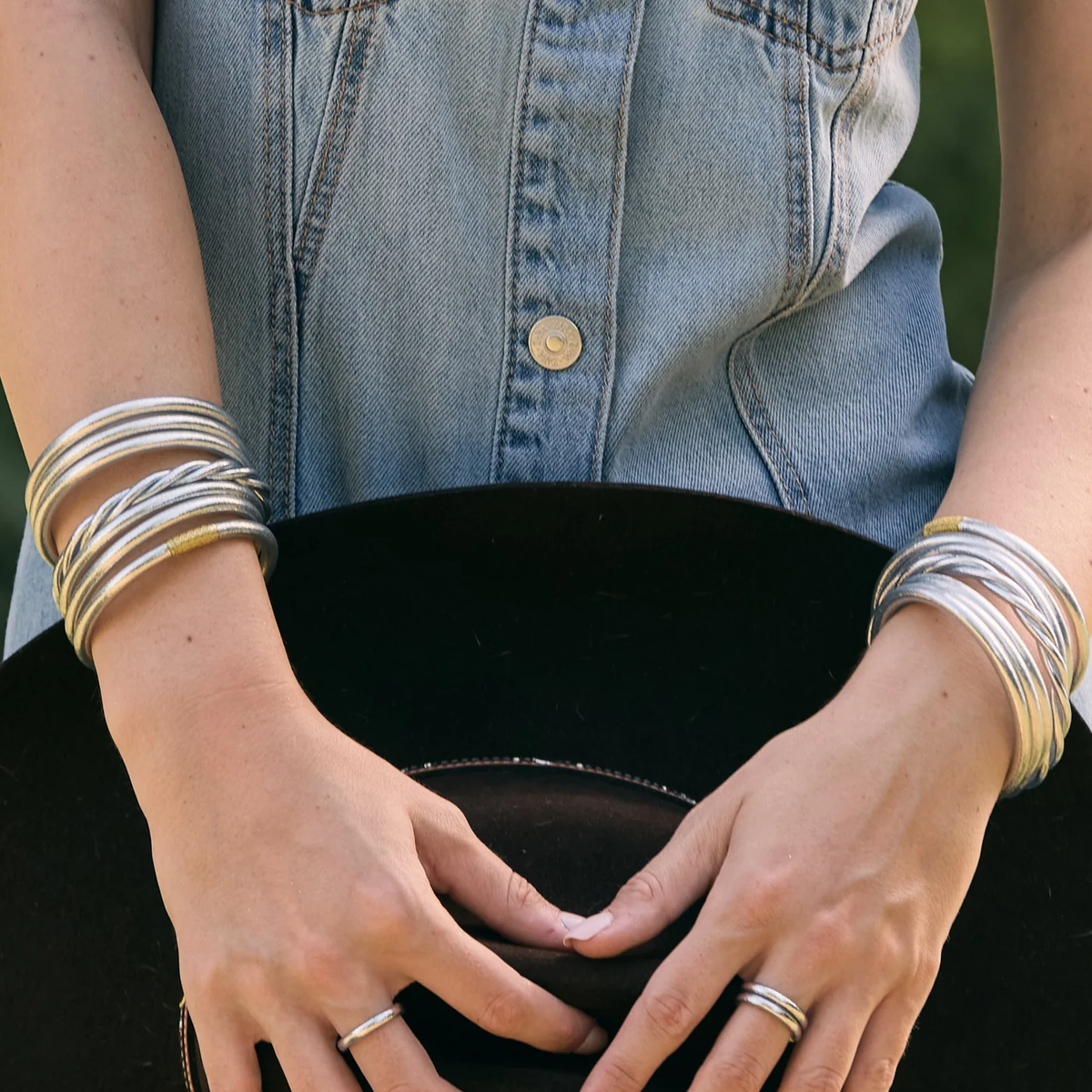 SILVER TWIST ALL WEATHER BANGLE®